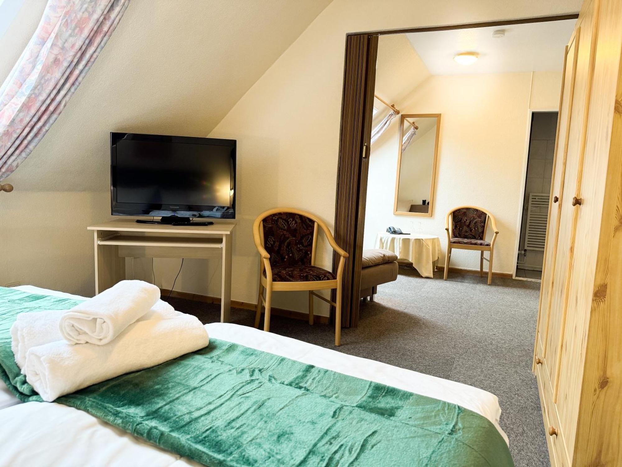 Harzhotel Gruenett ランゲスハイム エクステリア 写真